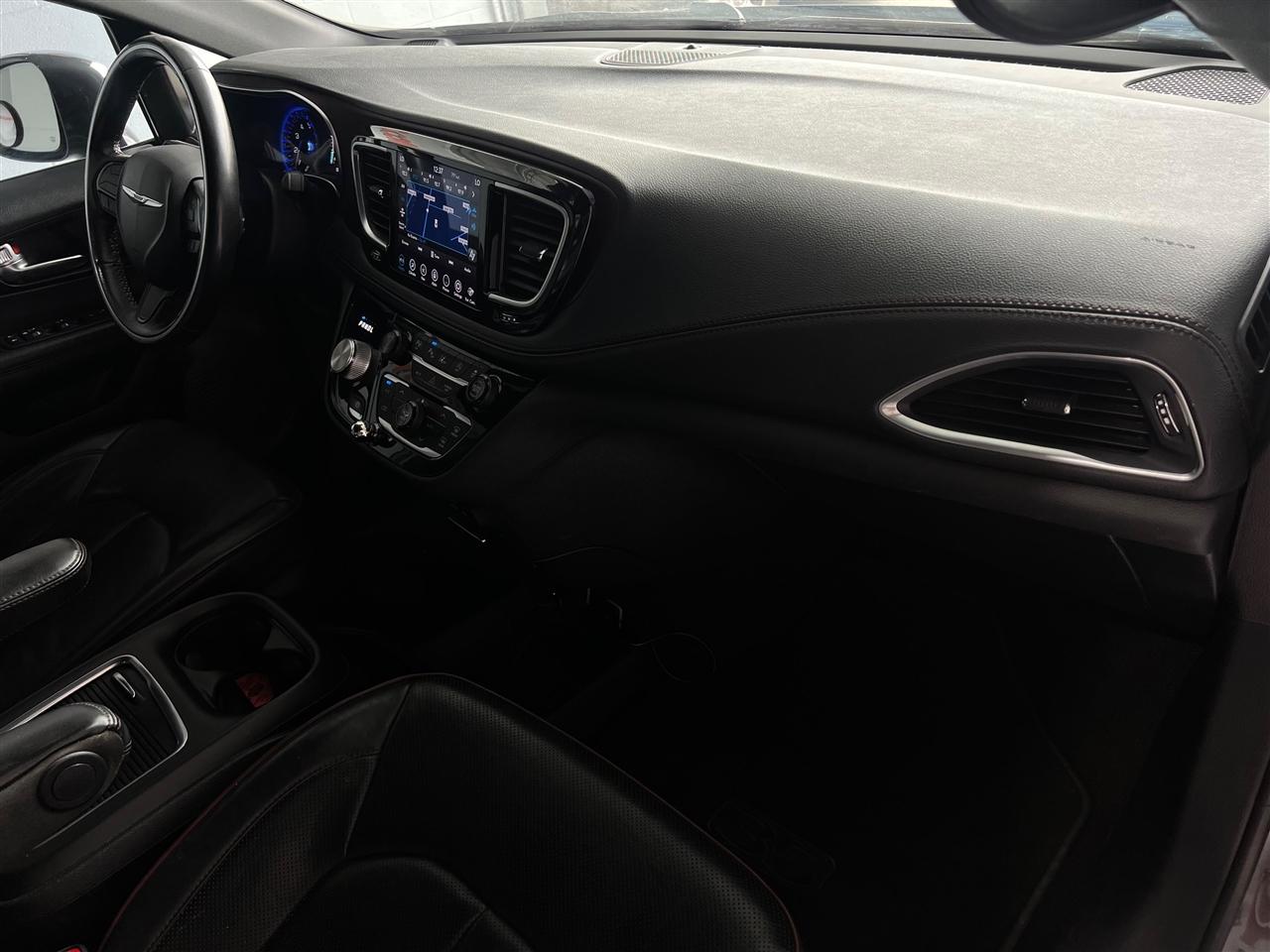 Chrysler Pacifica  2020