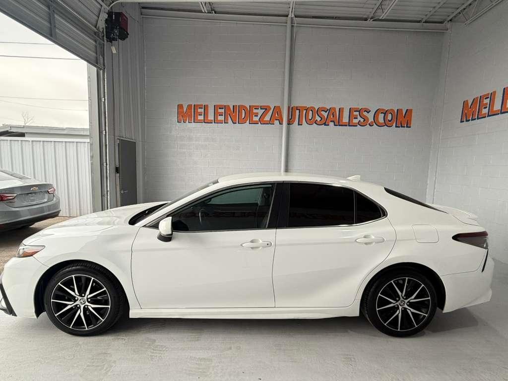 Toyota Camry SE Nightshade Edition 2021