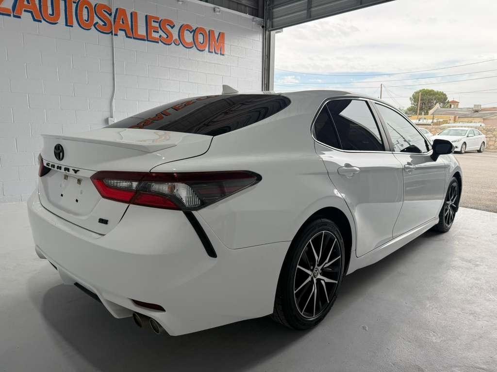 Toyota Camry SE Nightshade Edition 2021