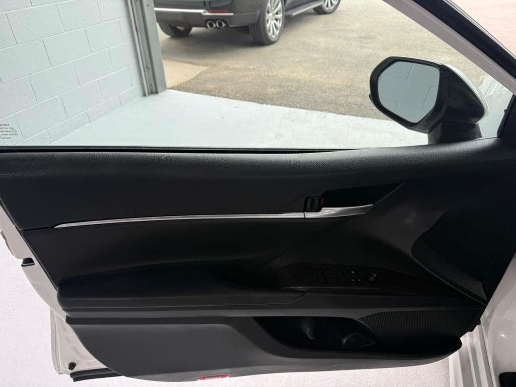 Toyota Camry SE Nightshade Edition 2021