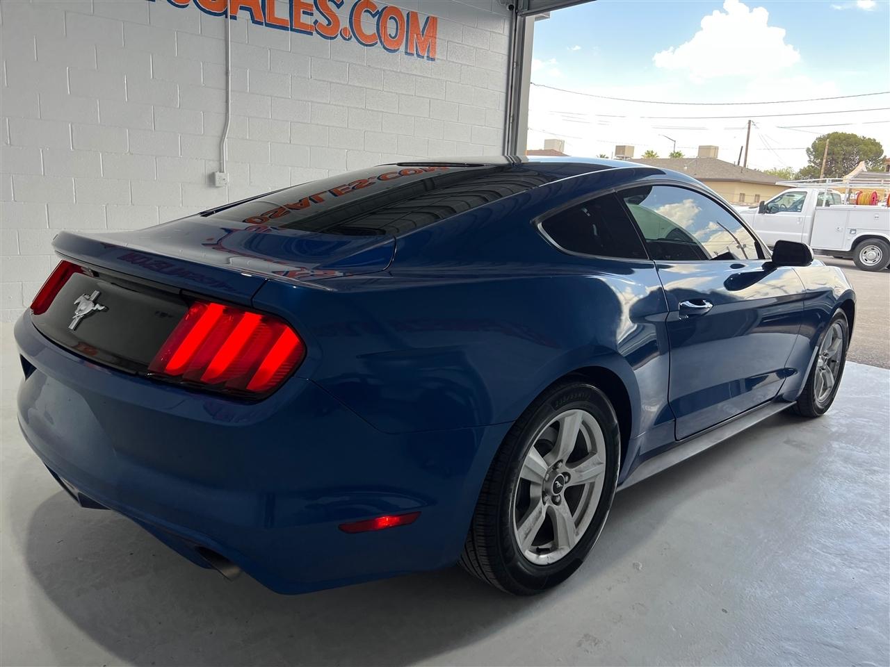 Ford Mustang V6 Coupe 2017
