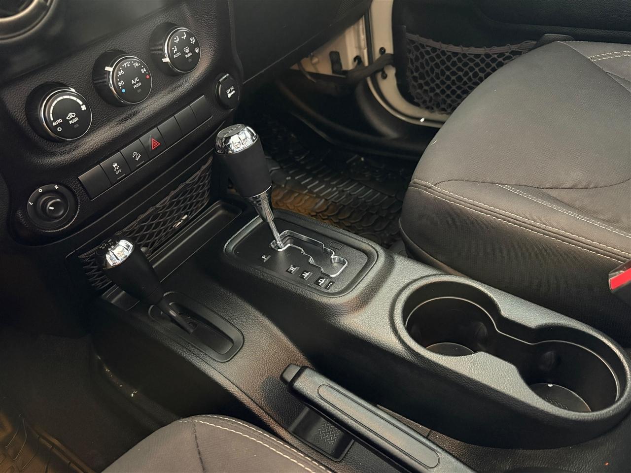 Jeep Wrangler JK Unlimited Sport 4WD 2018