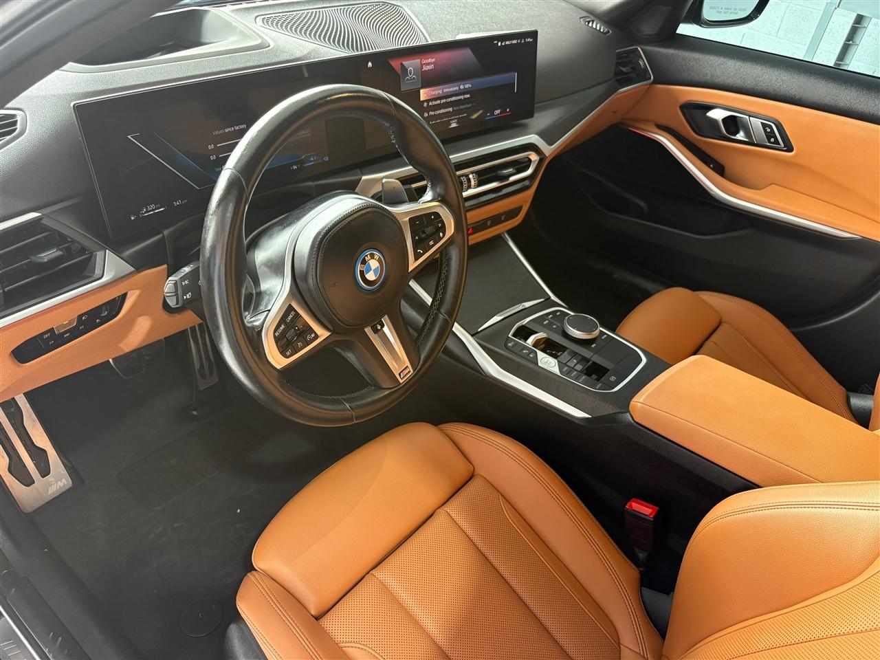 BMW 3-Series 330e 2023