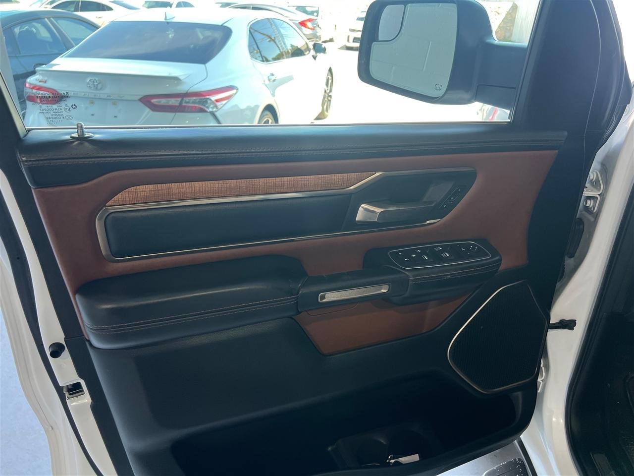 RAM 1500 Longhorn Crew Cab SWB 4WD 2021