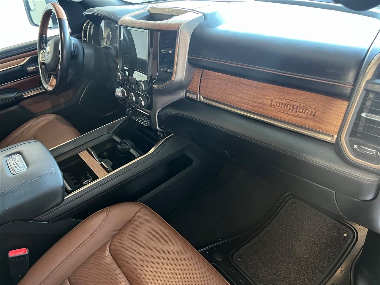 RAM 1500 Longhorn Crew Cab SWB 4WD 2021