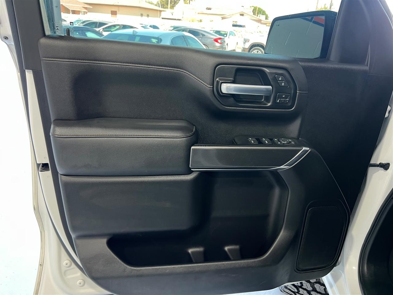 GMC Sierra 1500 AT4 Crew Cab Long Box 4WD 2020