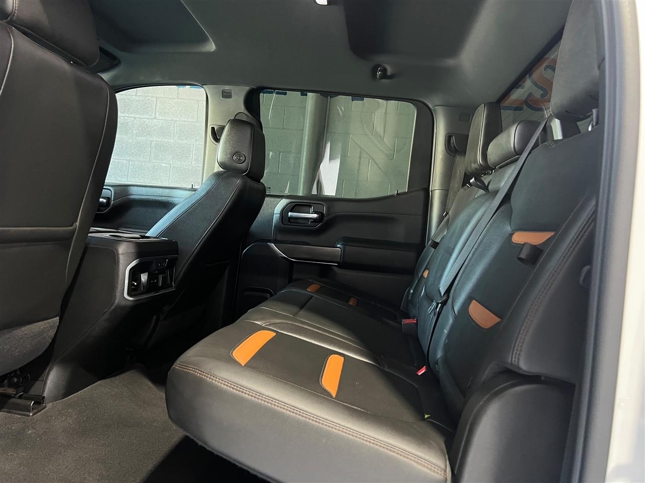 GMC Sierra 1500 AT4 Crew Cab Long Box 4WD 2020