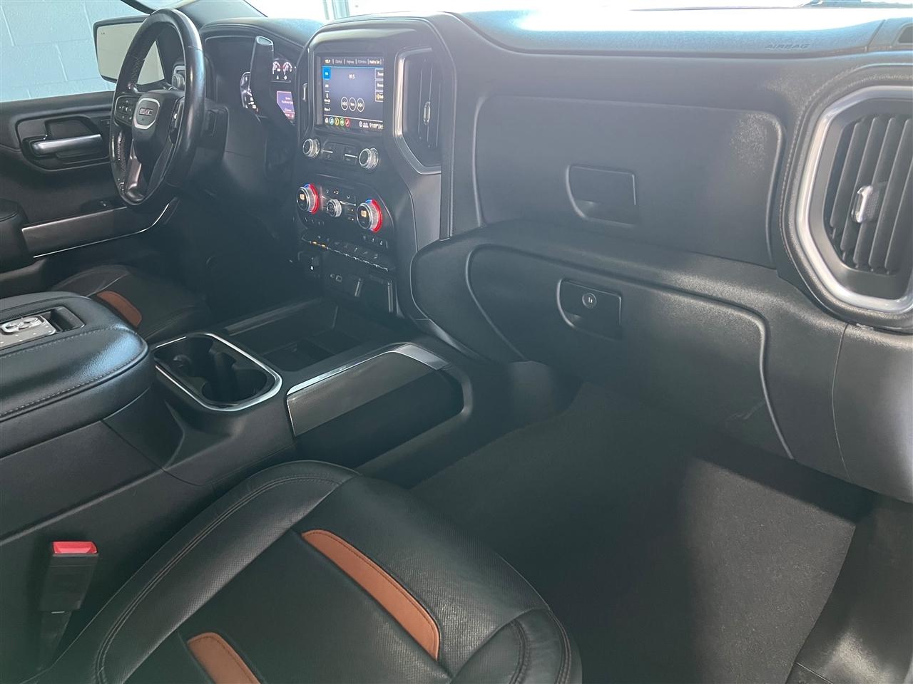 GMC Sierra 1500 AT4 Crew Cab Long Box 4WD 2020
