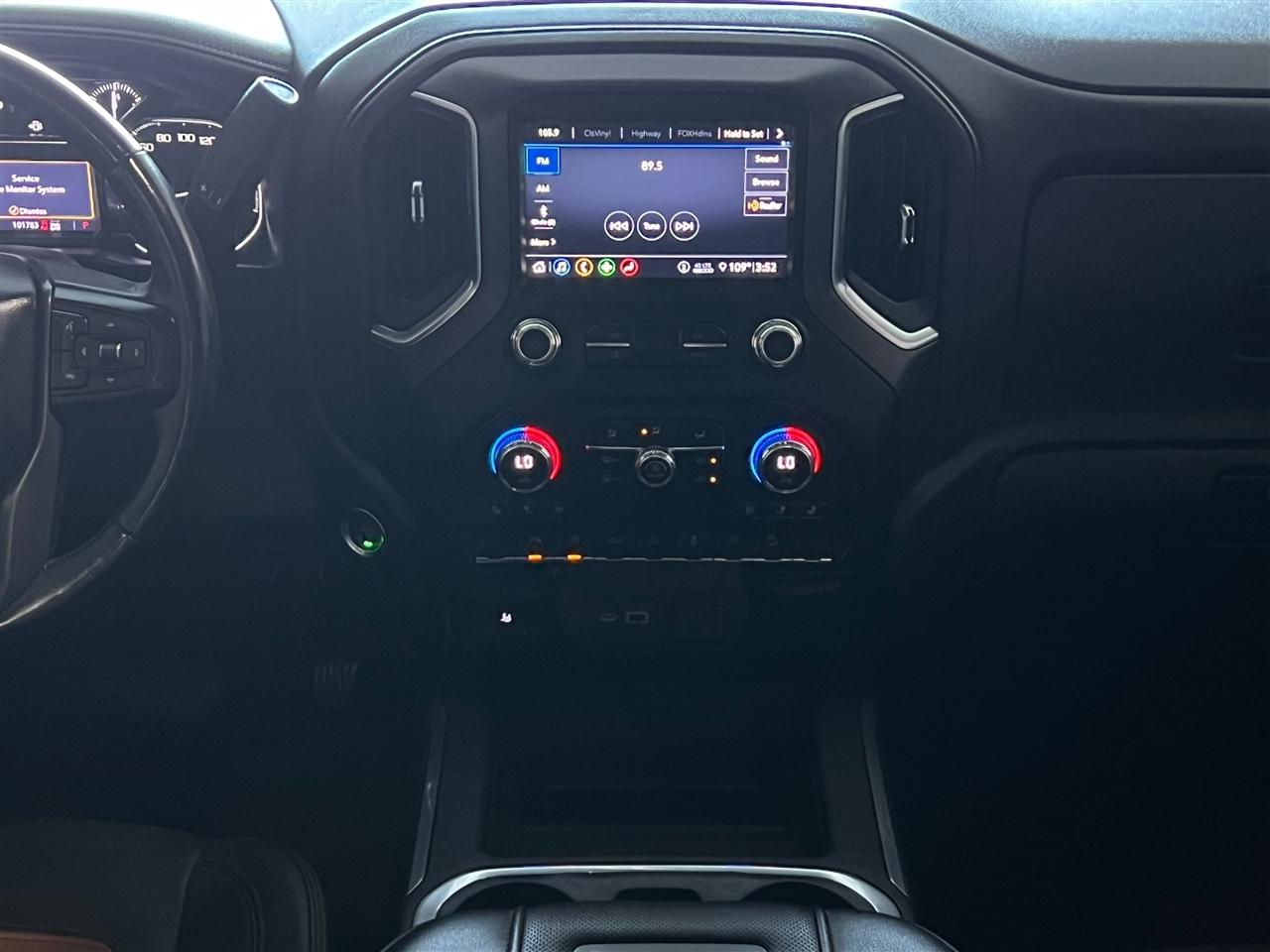 GMC Sierra 1500 AT4 Crew Cab Long Box 4WD 2020