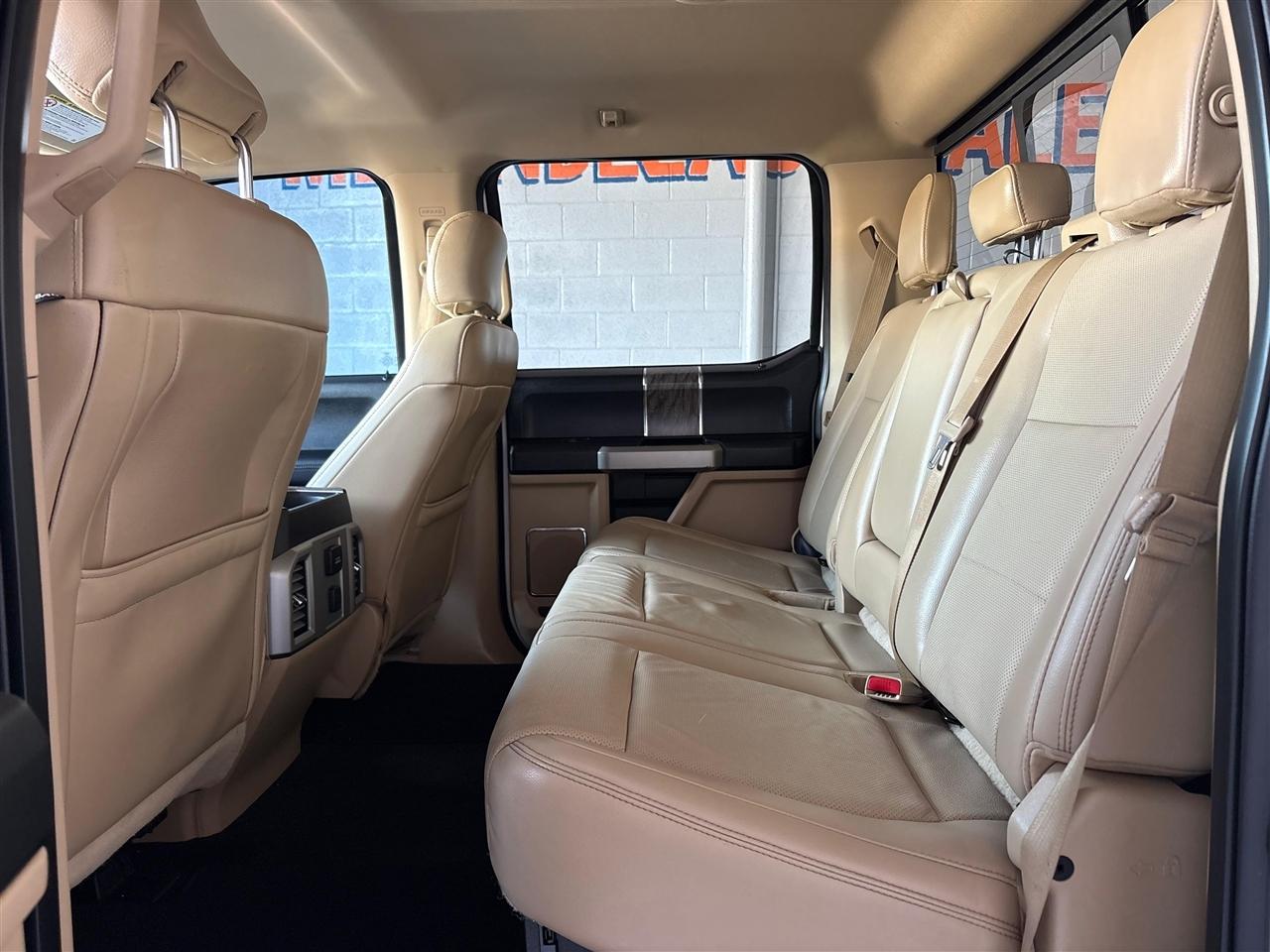 Ford F-350 SD Lariat Crew Cab Long Bed DRW 4WD 2017