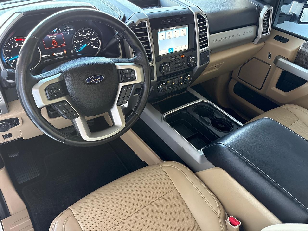 Ford F-350 SD Lariat Crew Cab Long Bed DRW 4WD 2017