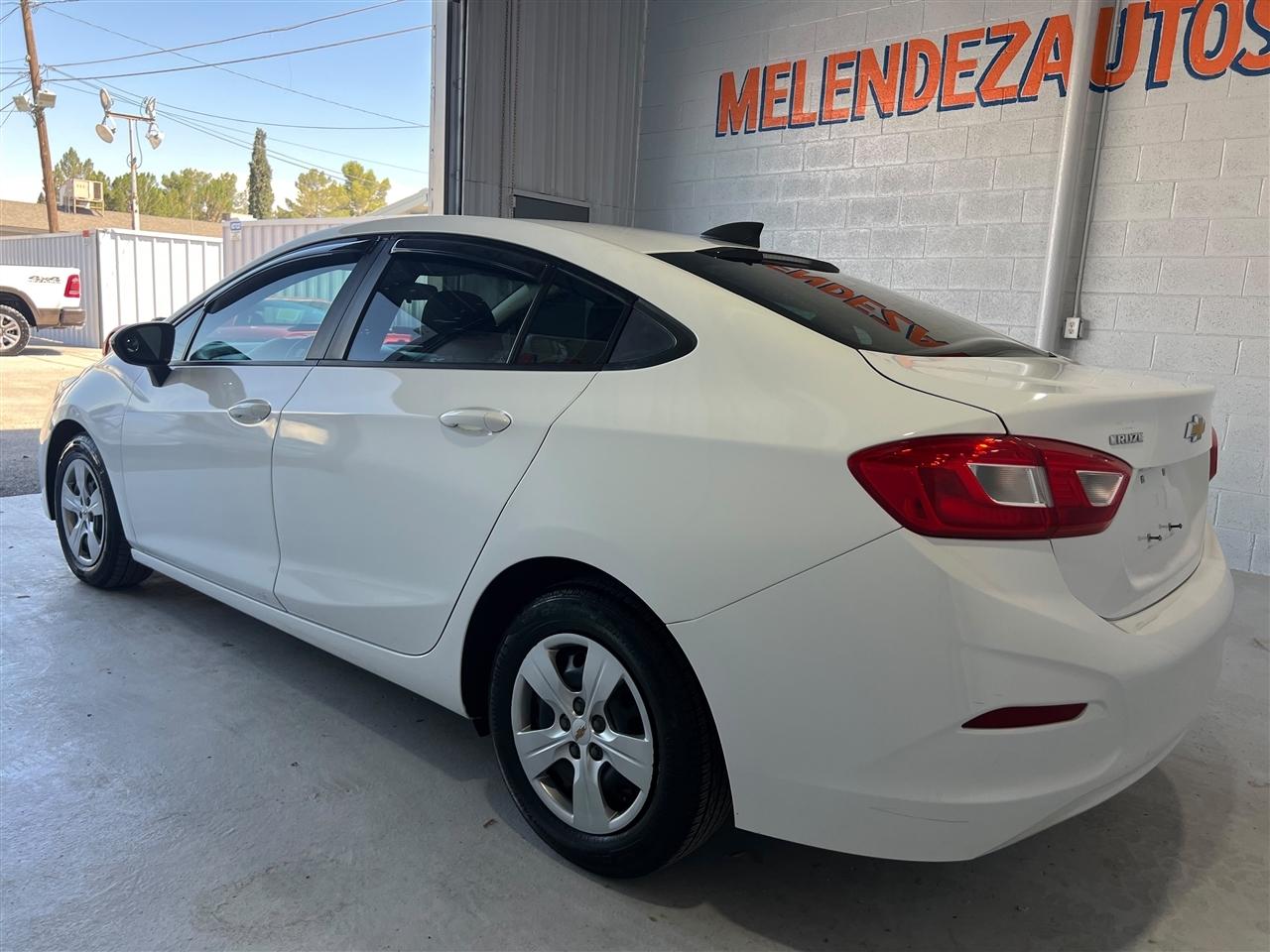 Chevrolet Cruze LS Auto 2017