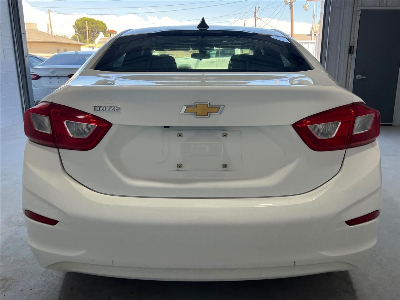Chevrolet Cruze LS Auto 2017
