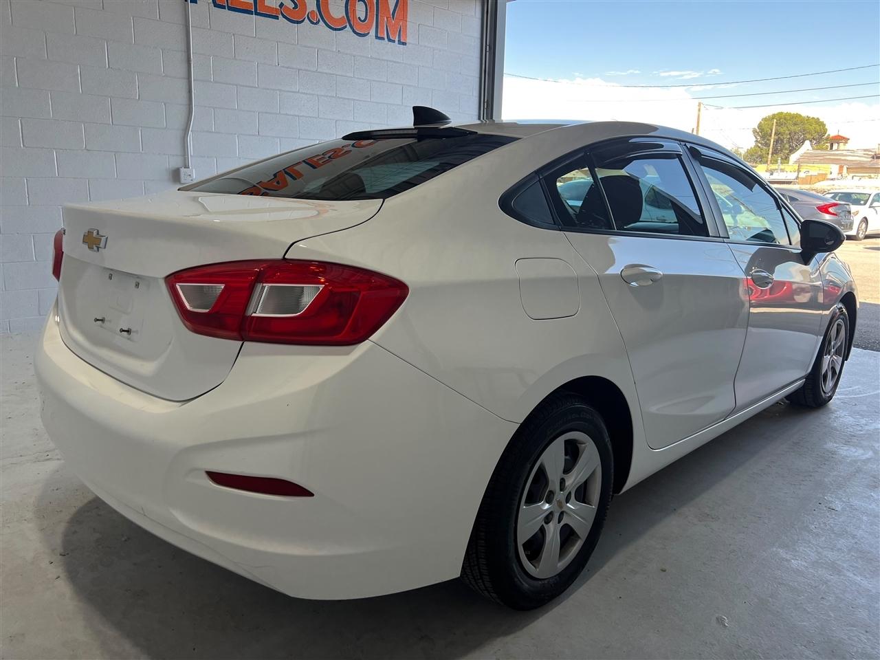 Chevrolet Cruze LS Auto 2017