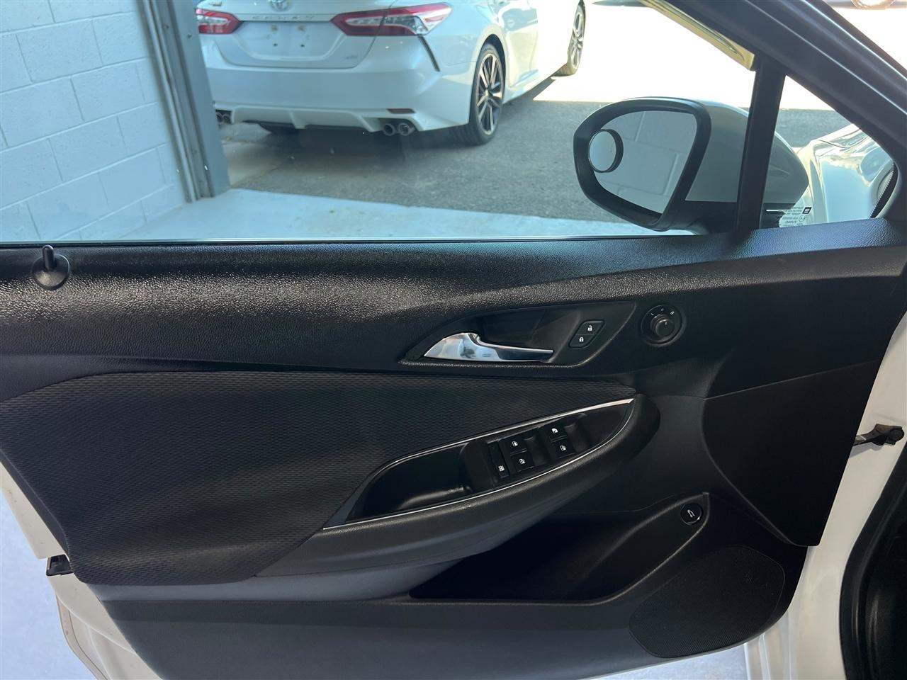 Chevrolet Cruze LS Auto 2017