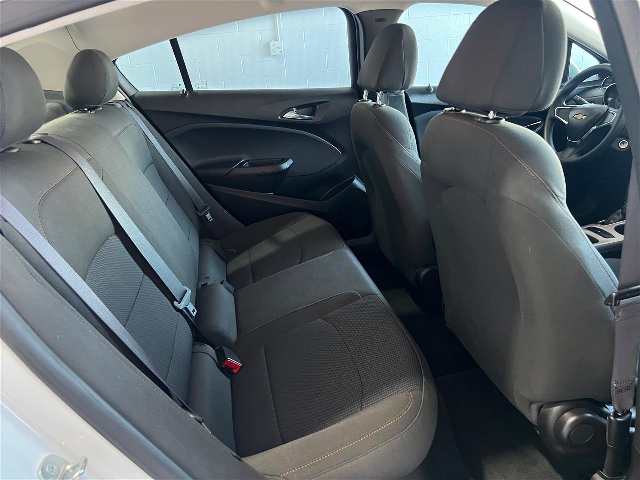 Chevrolet Cruze LS Auto 2017
