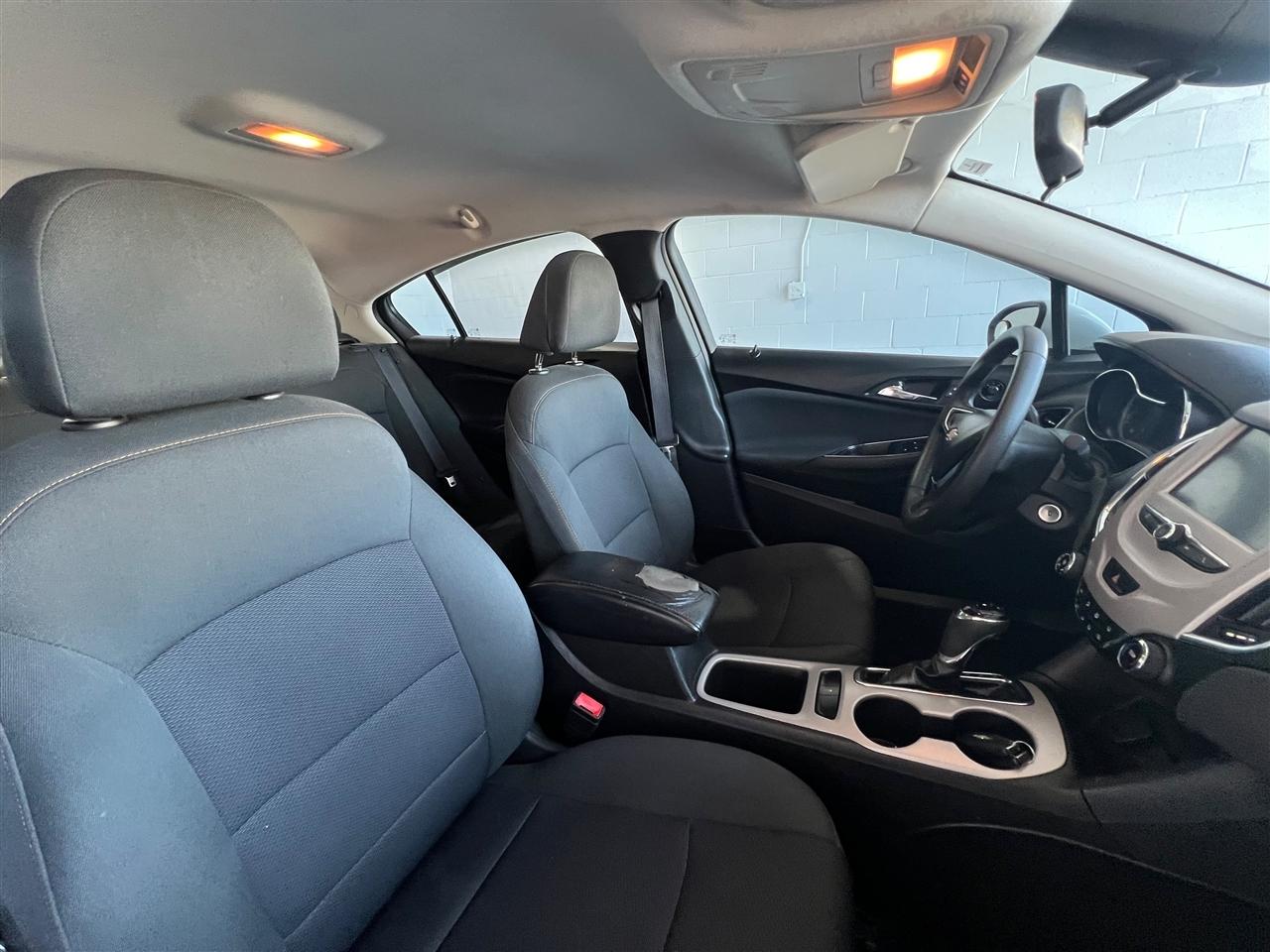 Chevrolet Cruze LS Auto 2017
