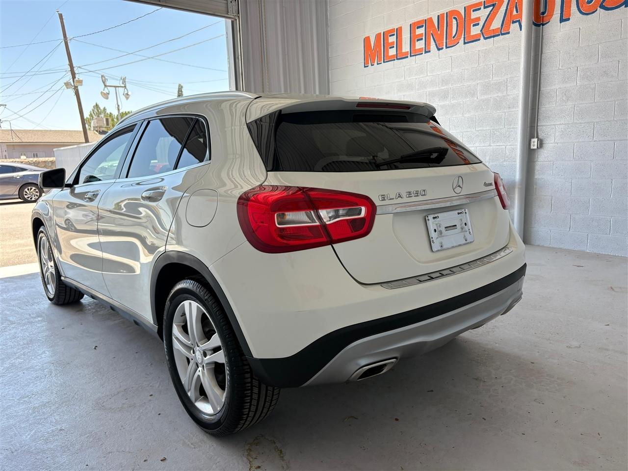 Mercedes-Benz GLA-Class GLA250 4MATIC 2016