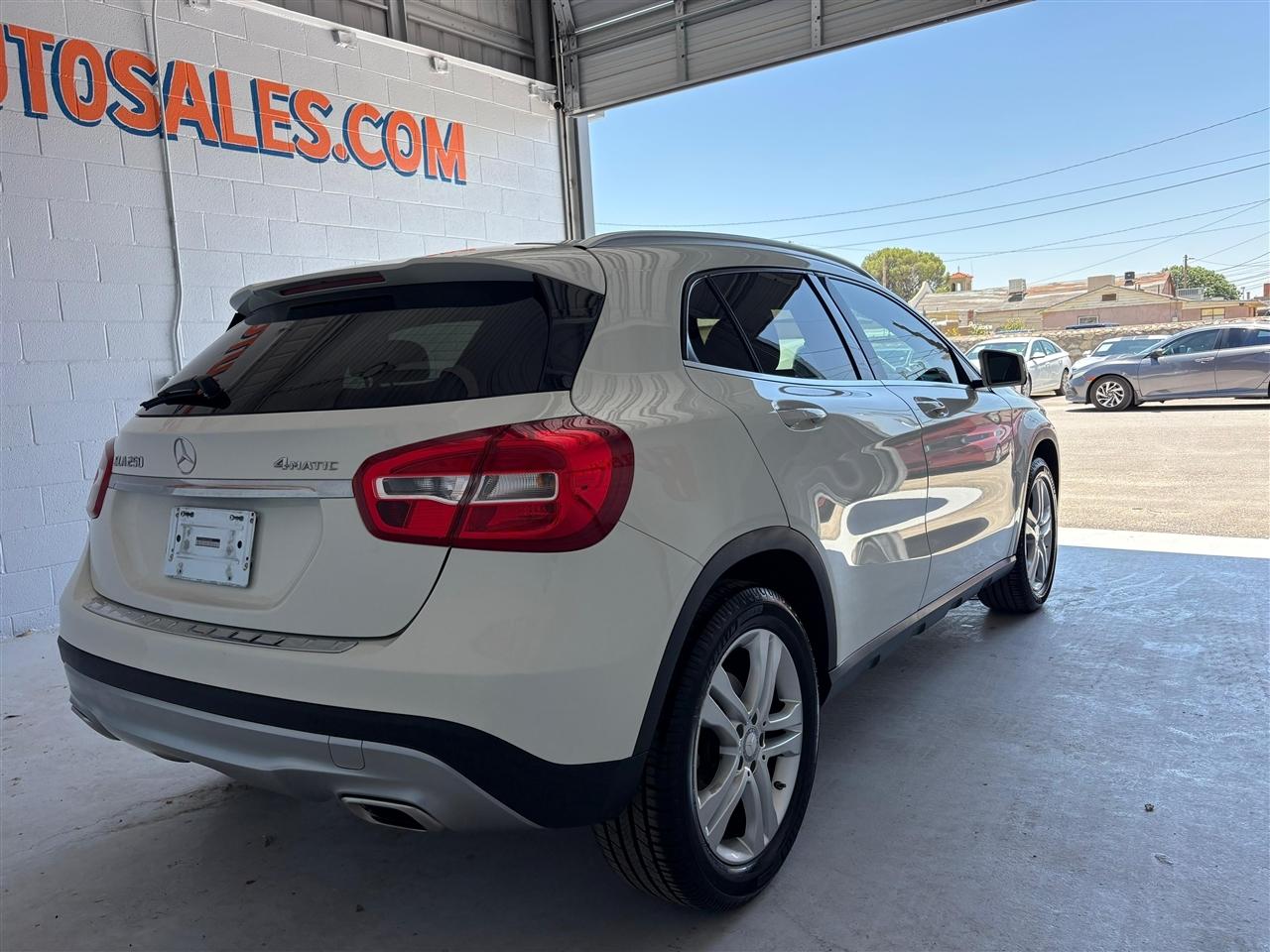 Mercedes-Benz GLA-Class GLA250 4MATIC 2016