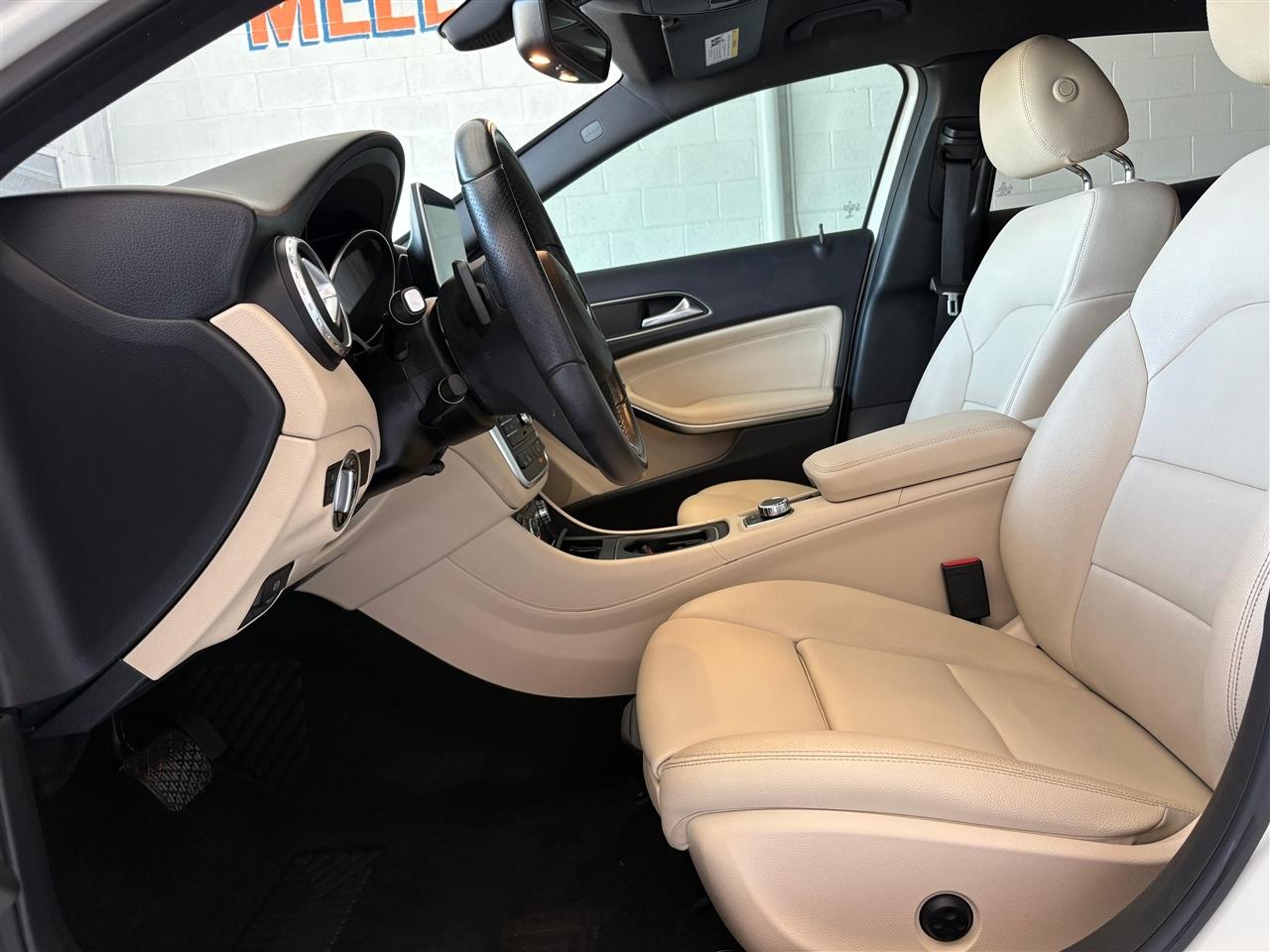 Mercedes-Benz GLA-Class GLA250 4MATIC 2016