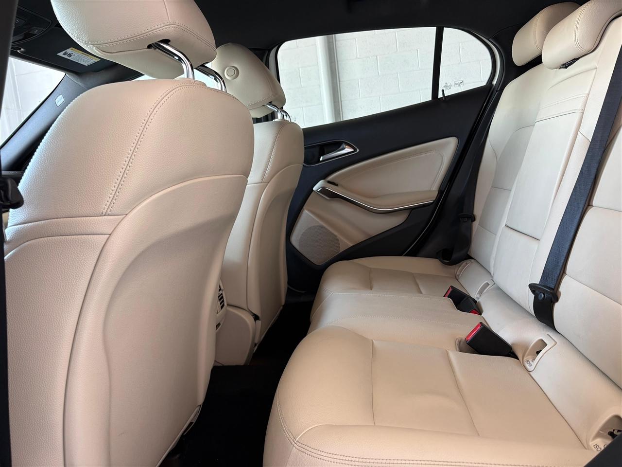 Mercedes-Benz GLA-Class GLA250 4MATIC 2016