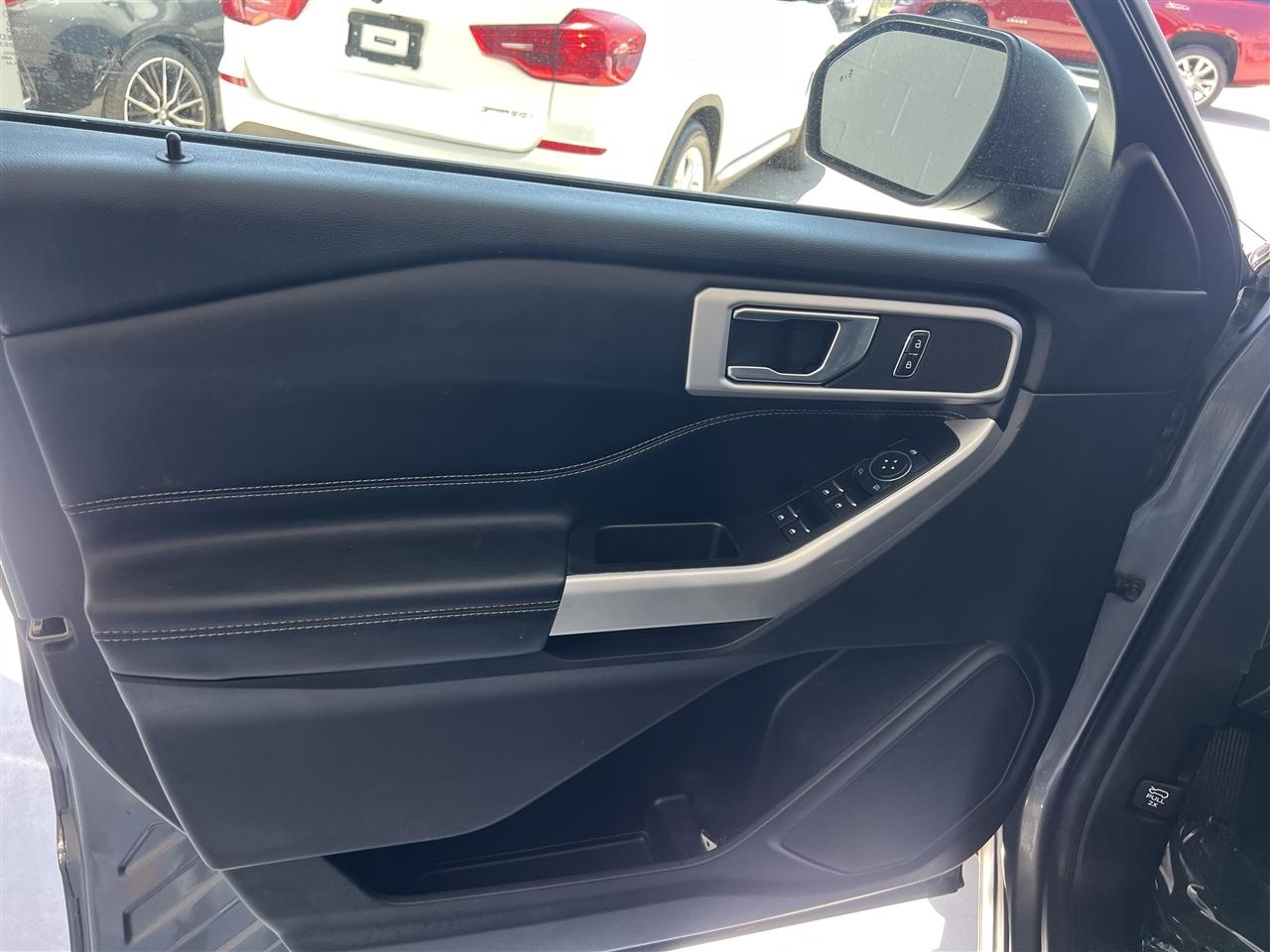 Ford Explorer XLT AWD 2022