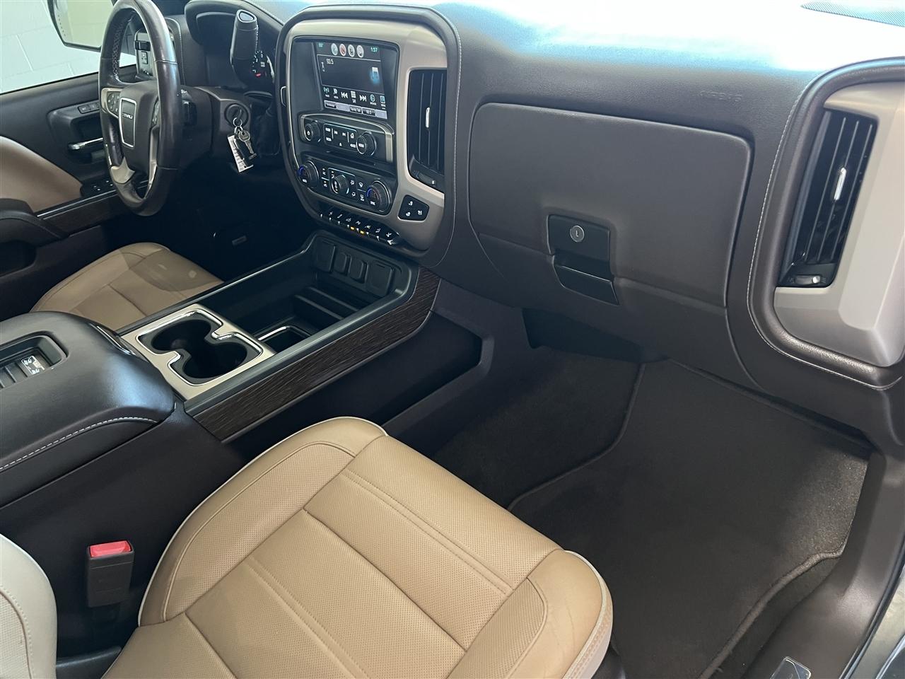 GMC Sierra 1500 Denali Crew Cab Long Box 4WD 2018