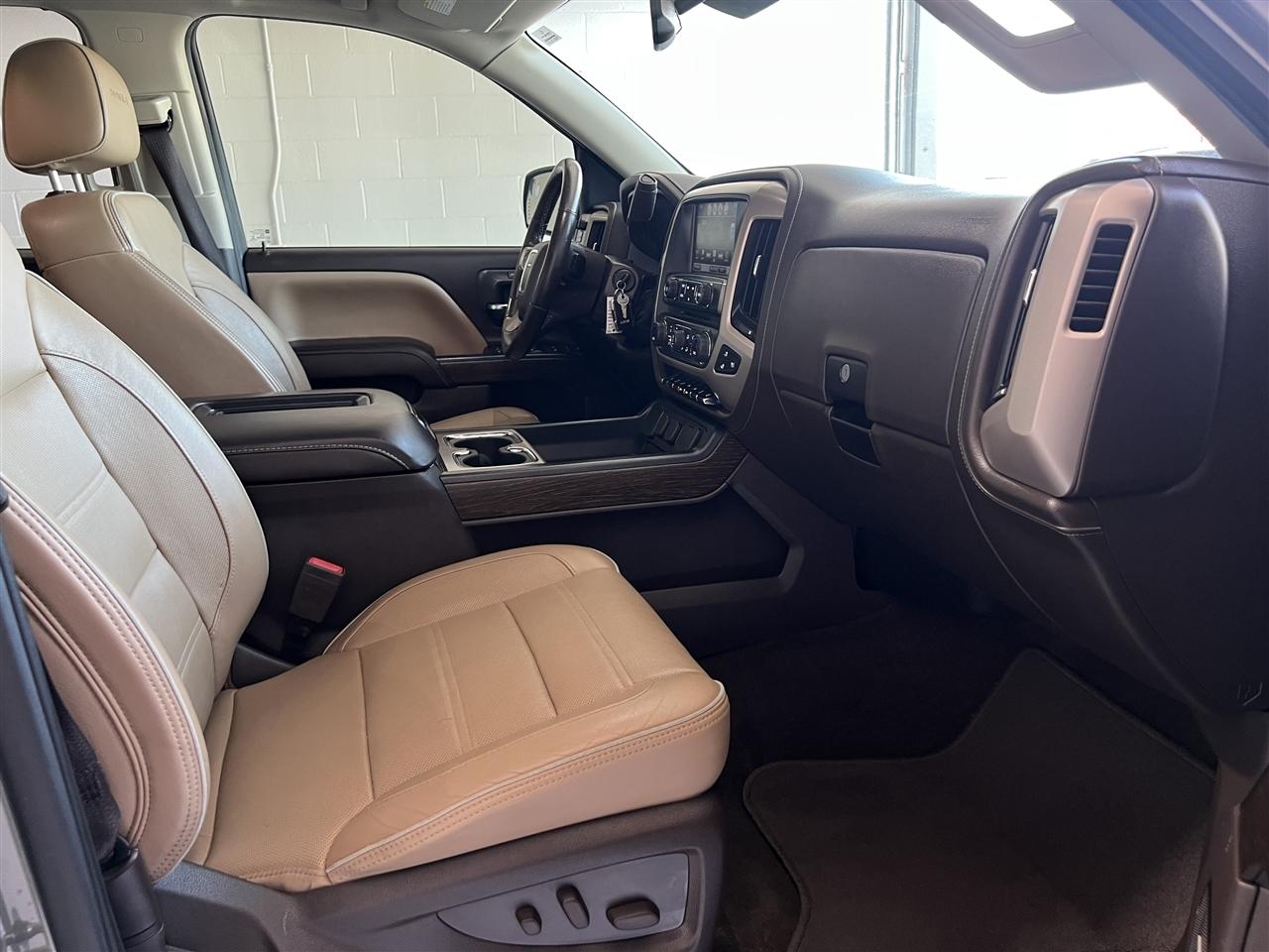 GMC Sierra 1500 Denali Crew Cab Long Box 4WD 2018