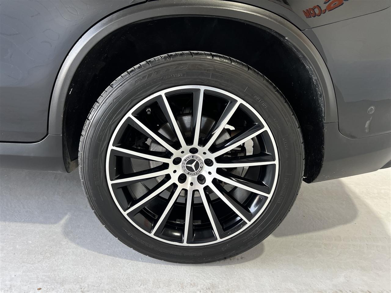 Mercedes-Benz GLC-Class Coupe GLC300 4MATIC 2021