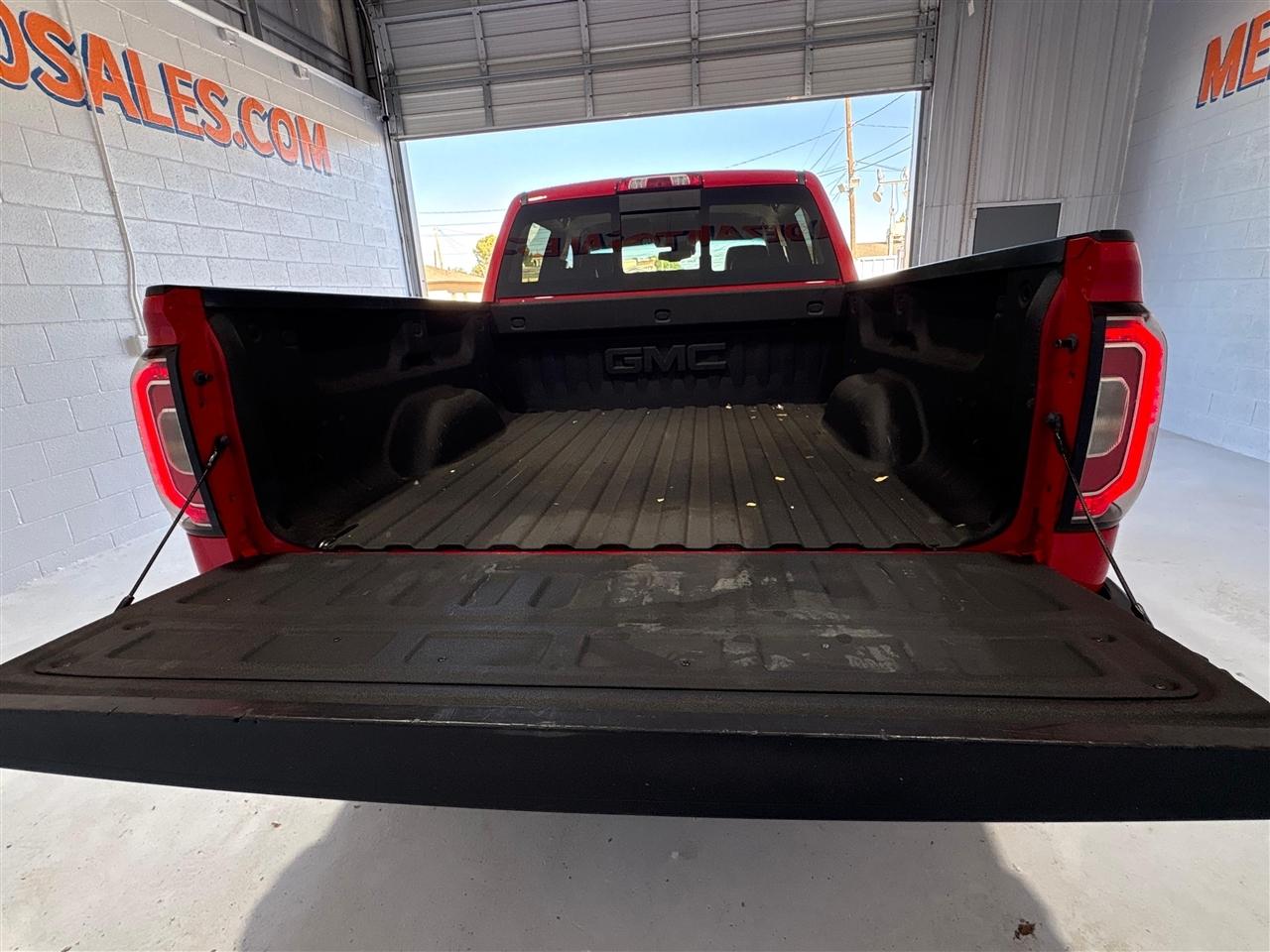 GMC Sierra 1500 SLT Crew Cab Long Box 4WD 2018