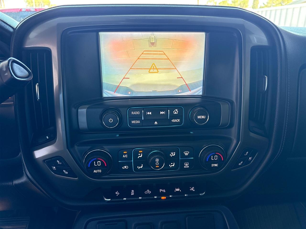 Chevrolet Silverado 1500 High Country Crew Cab Long Box 4WD 2017