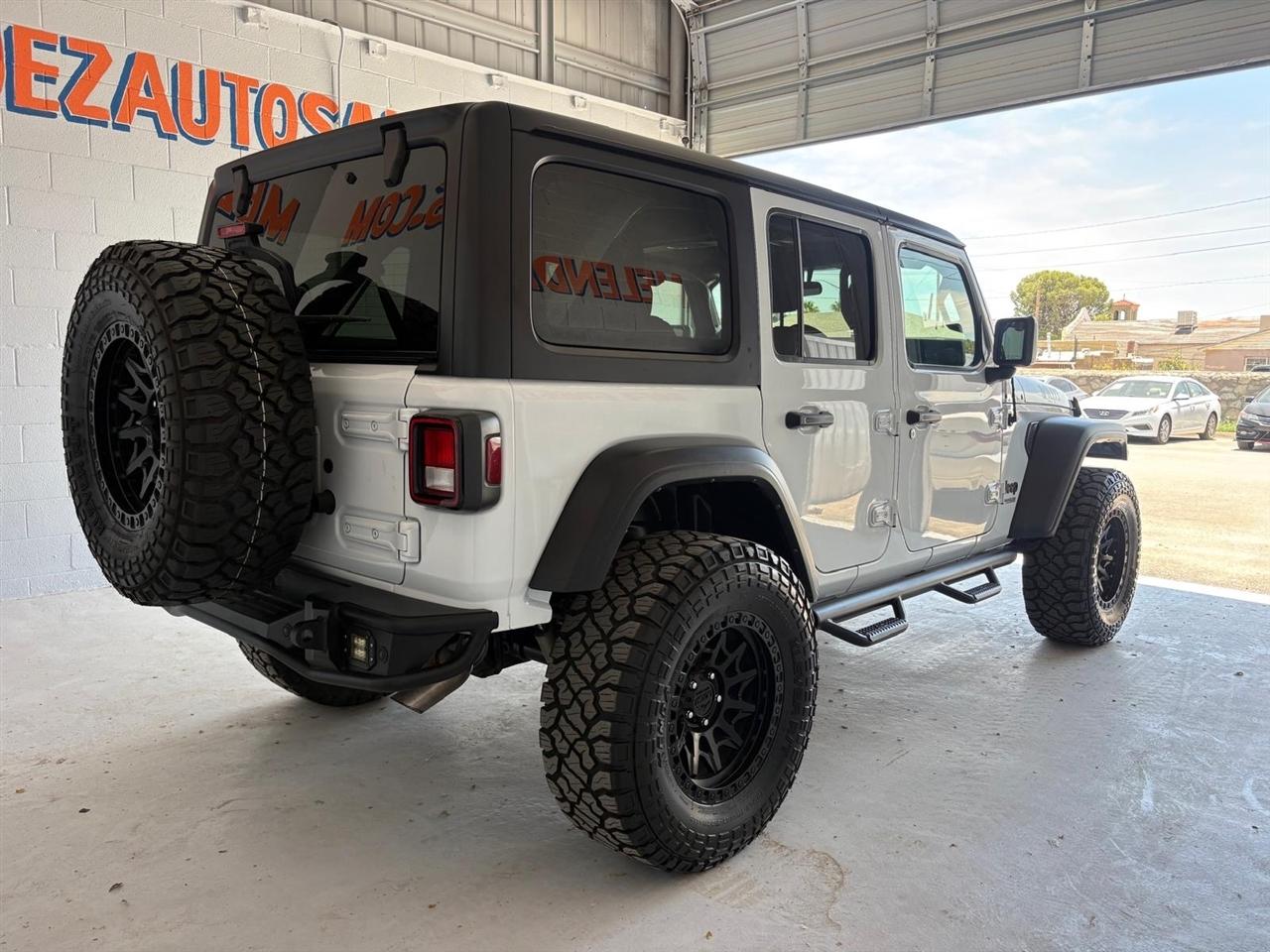 Jeep Wrangler Unlimited Willys Sport 2022