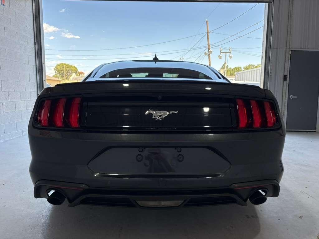 Ford Mustang EcoBoost Premium Coupe 2022