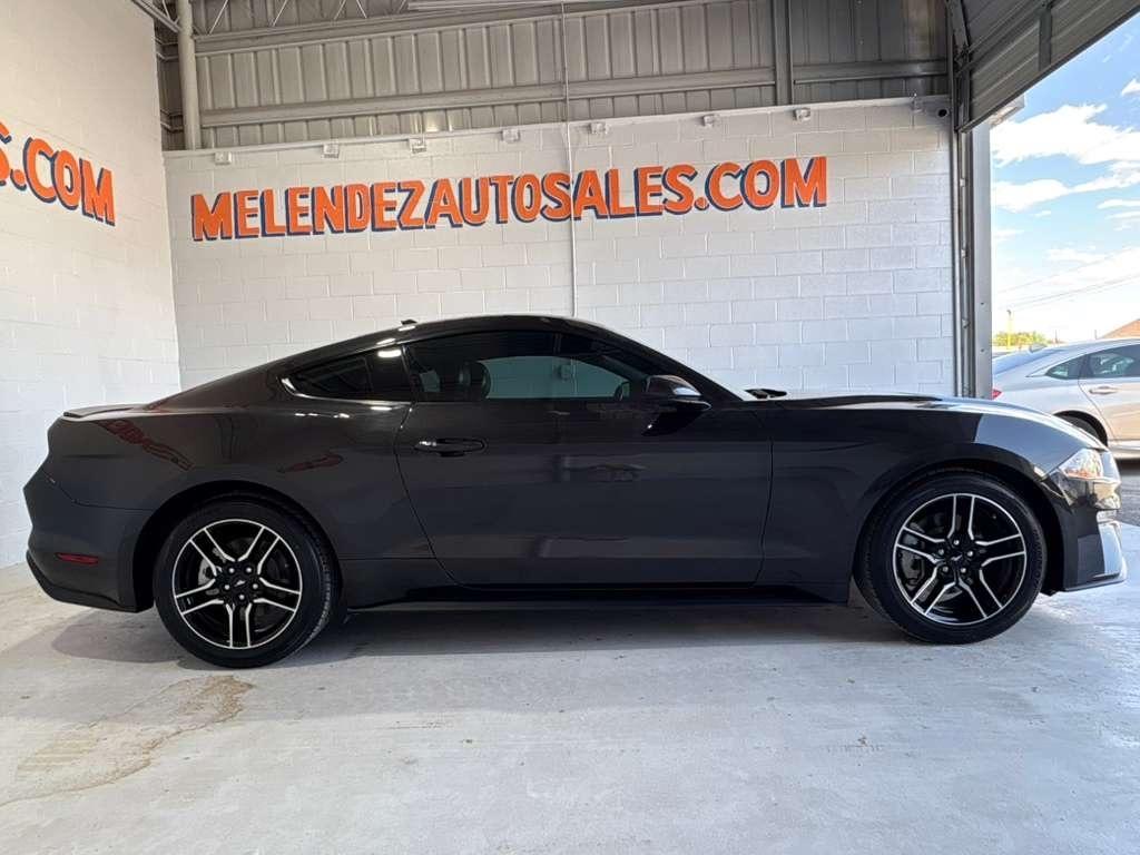 Ford Mustang EcoBoost Premium Coupe 2022