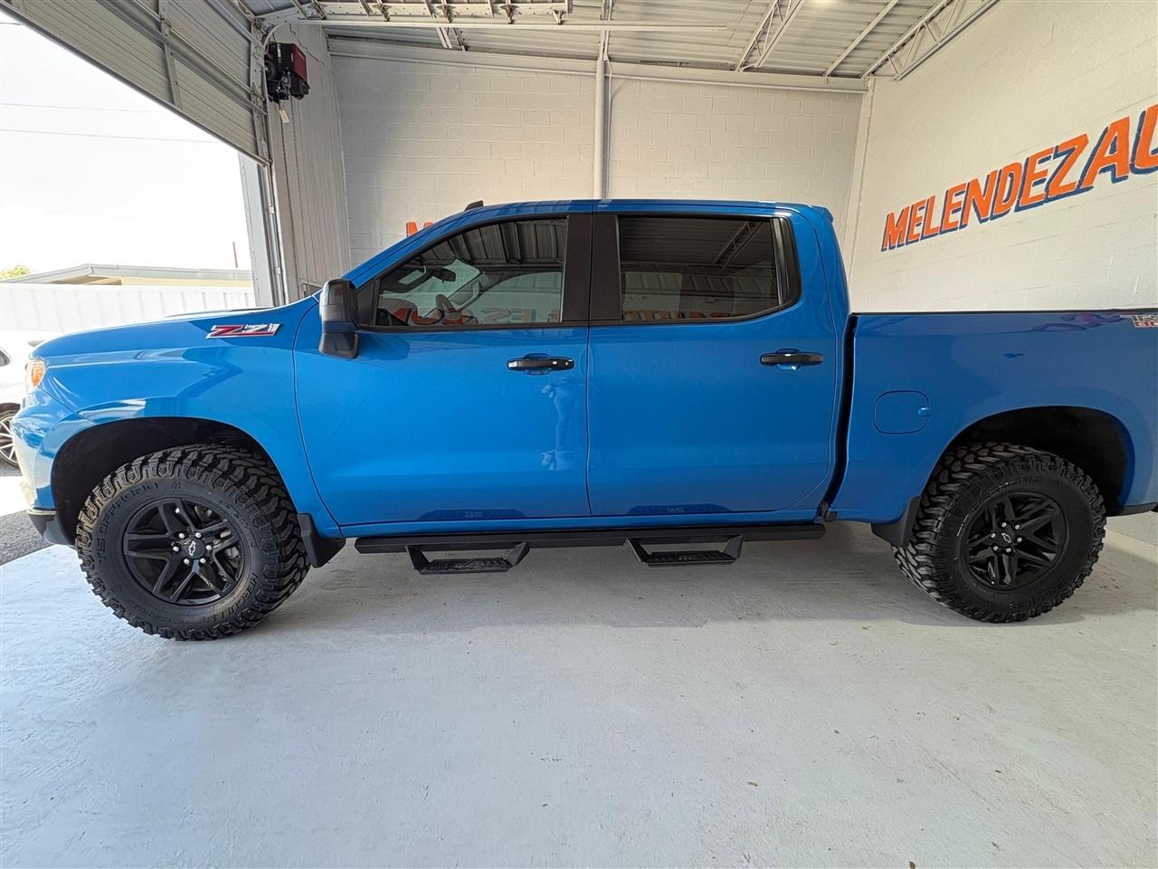 Chevrolet Silverado 1500 Trail Boss LT Crew Cab 4WD 2023