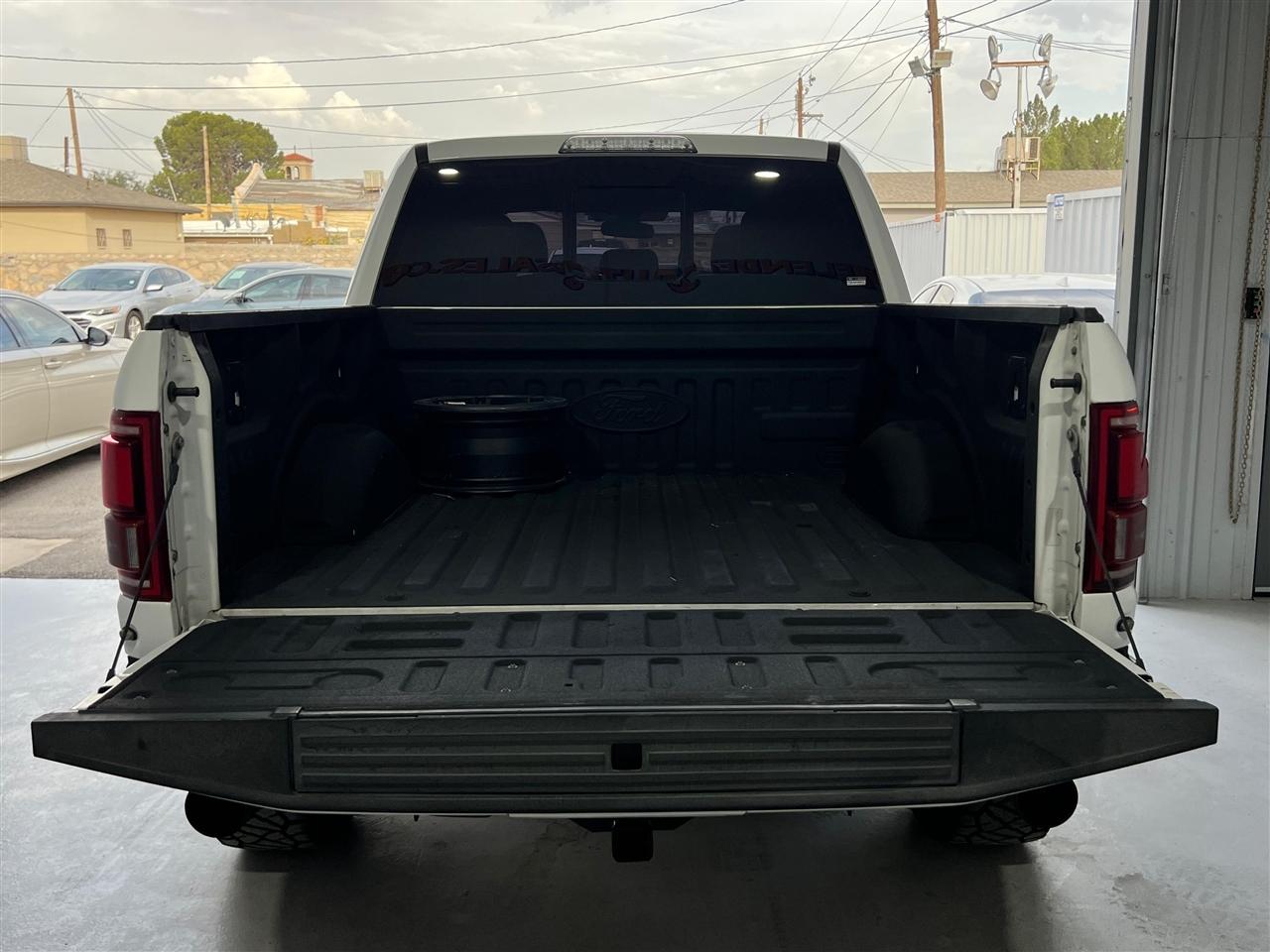 Ford F-150 Raptor SuperCrew 4WD 2018