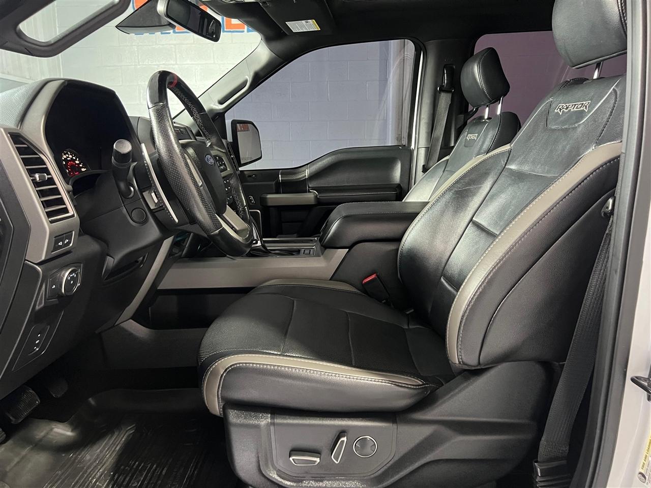Ford F-150 Raptor SuperCrew 4WD 2018