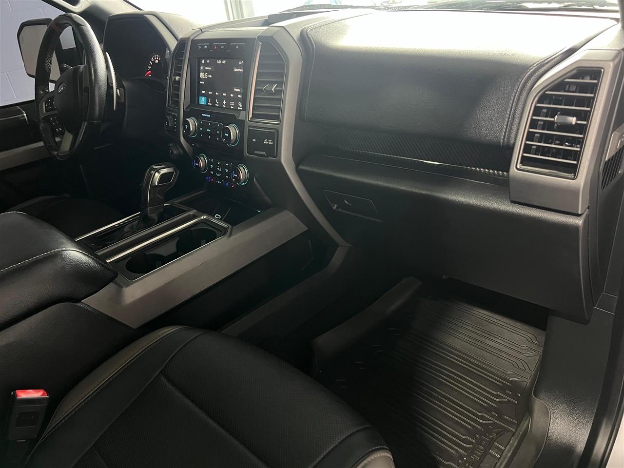 Ford F-150 Raptor SuperCrew 4WD 2018