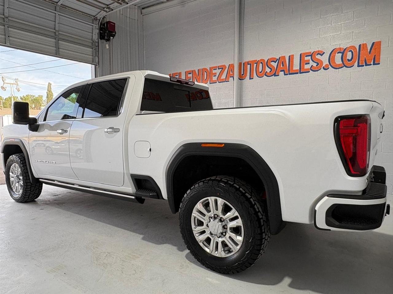 GMC Sierra 2500HD Denali Crew Cab 4WD SB 2022