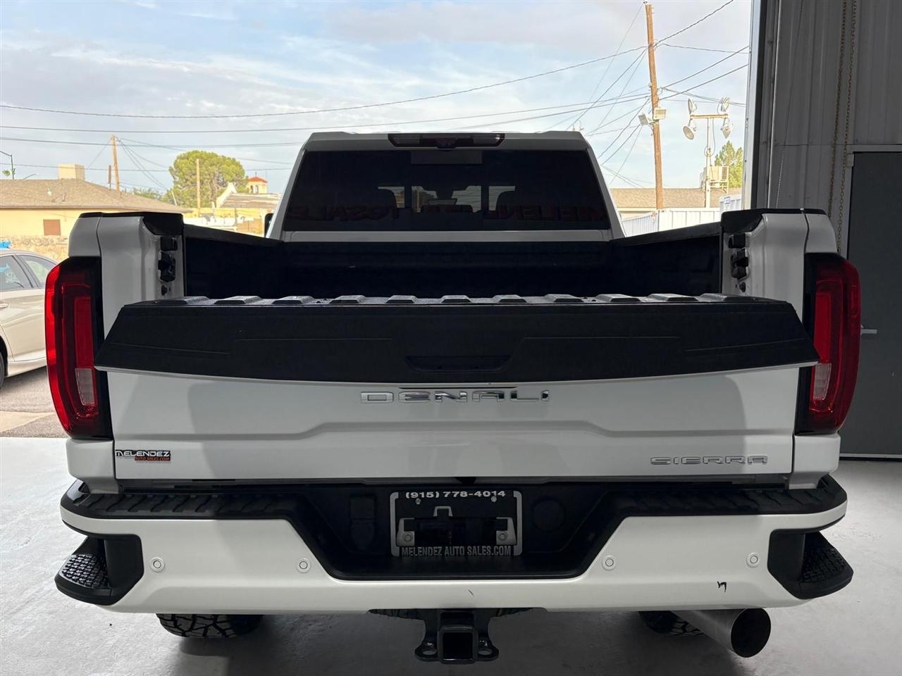 GMC Sierra 2500HD Denali Crew Cab 4WD SB 2022