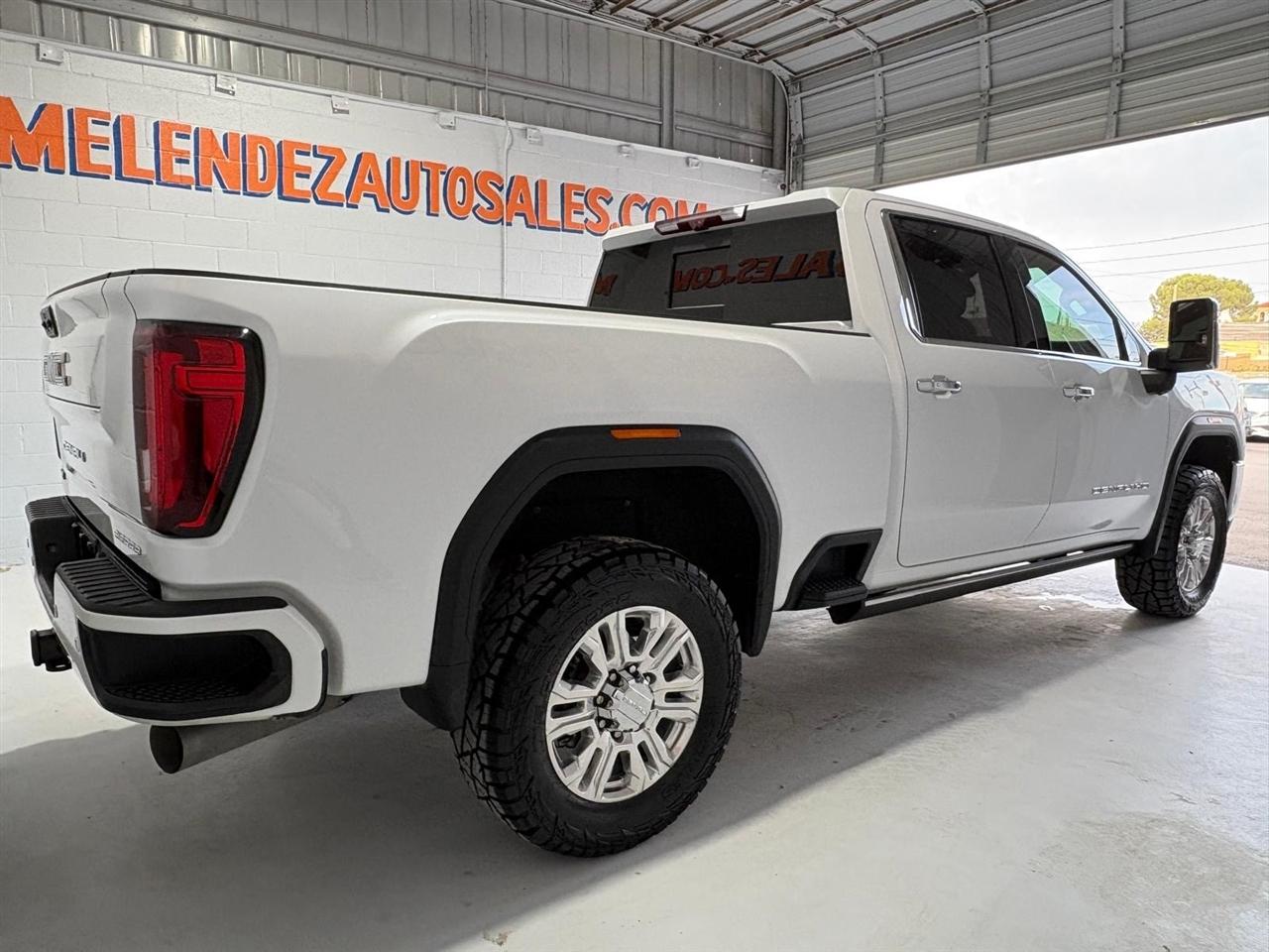 GMC Sierra 2500HD Denali Crew Cab 4WD SB 2022