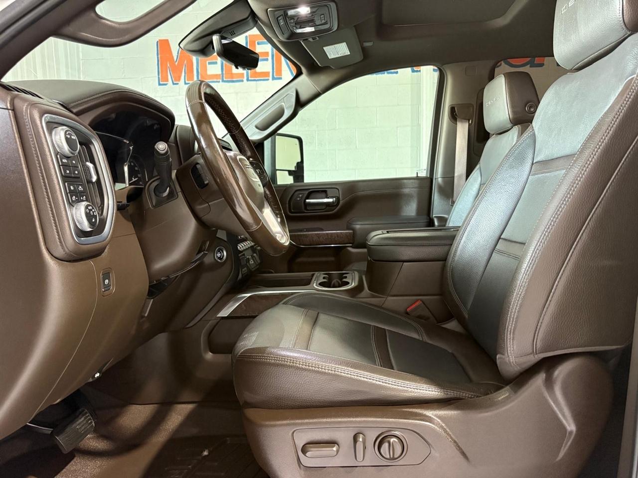 GMC Sierra 2500HD Denali Crew Cab 4WD SB 2022