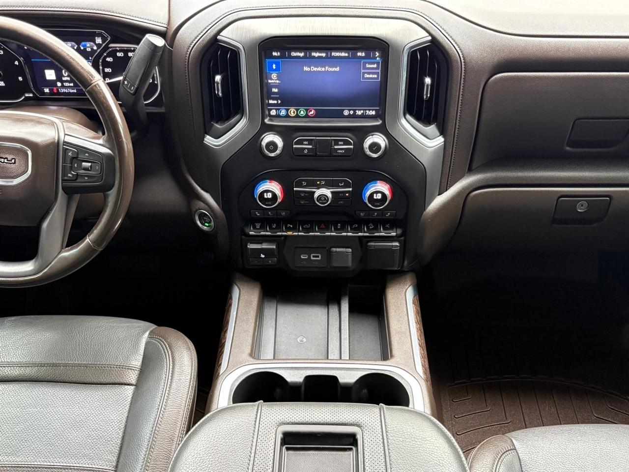 GMC Sierra 2500HD Denali Crew Cab 4WD SB 2022