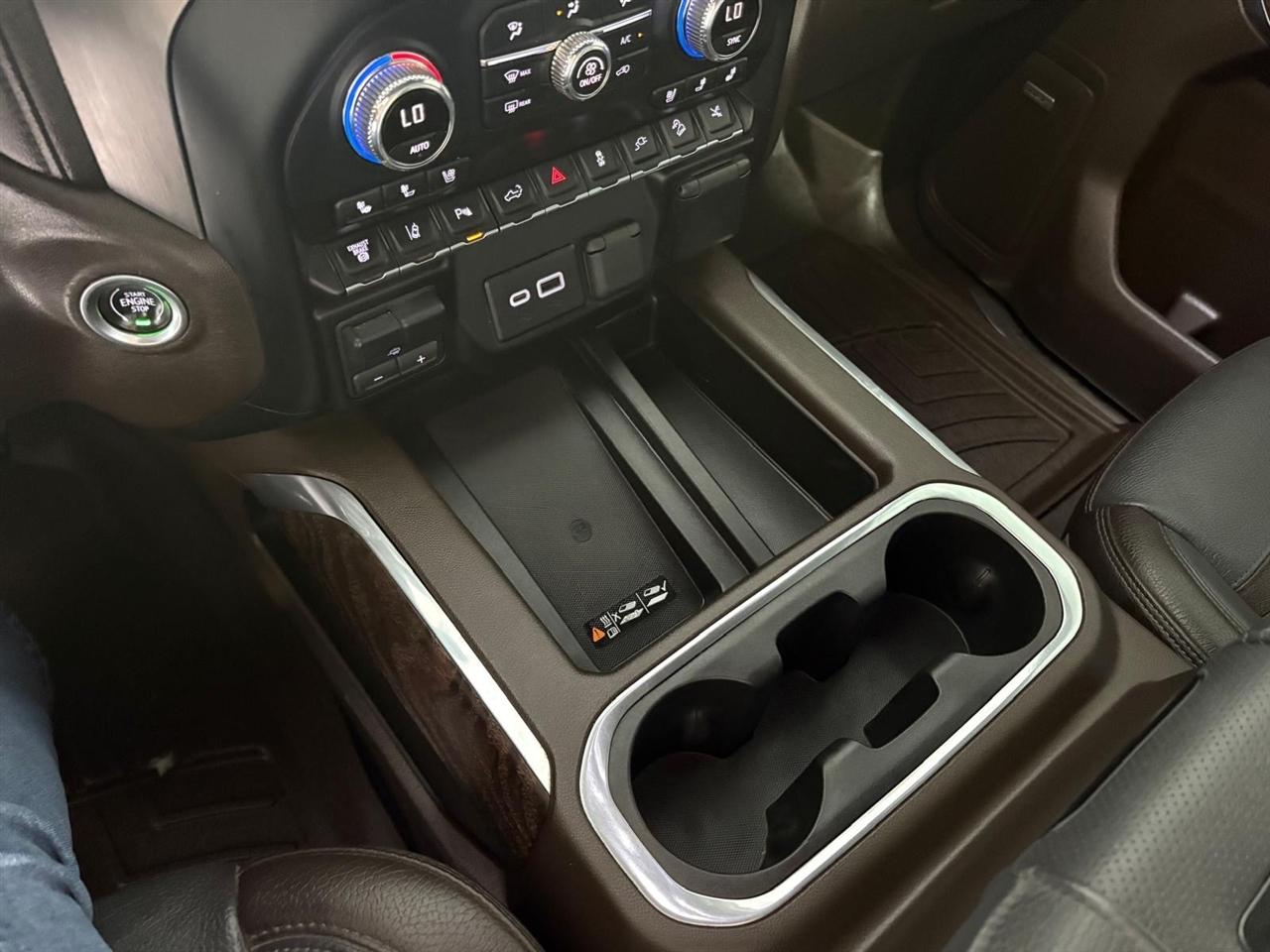 GMC Sierra 2500HD Denali Crew Cab 4WD SB 2022
