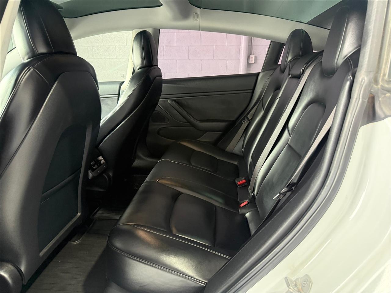 Tesla Model 3 Base 2018