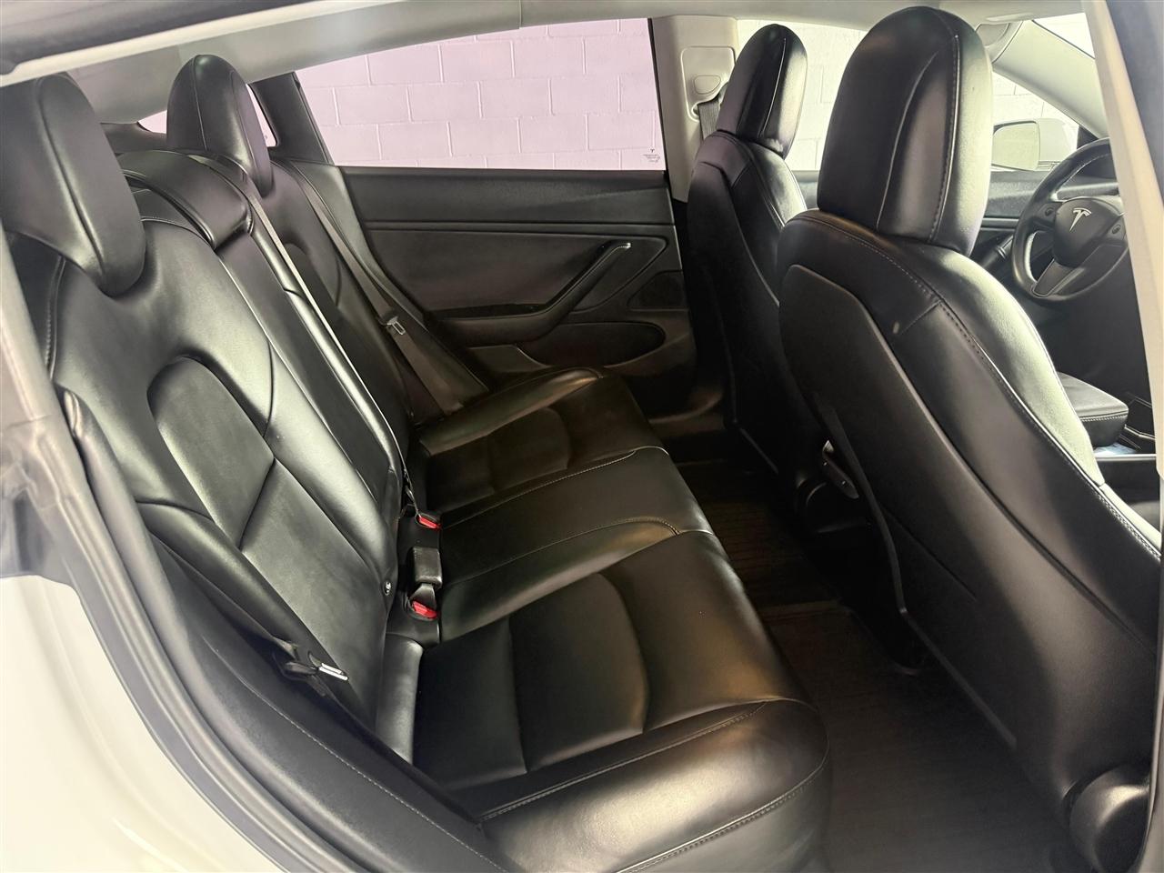 Tesla Model 3 Base 2018