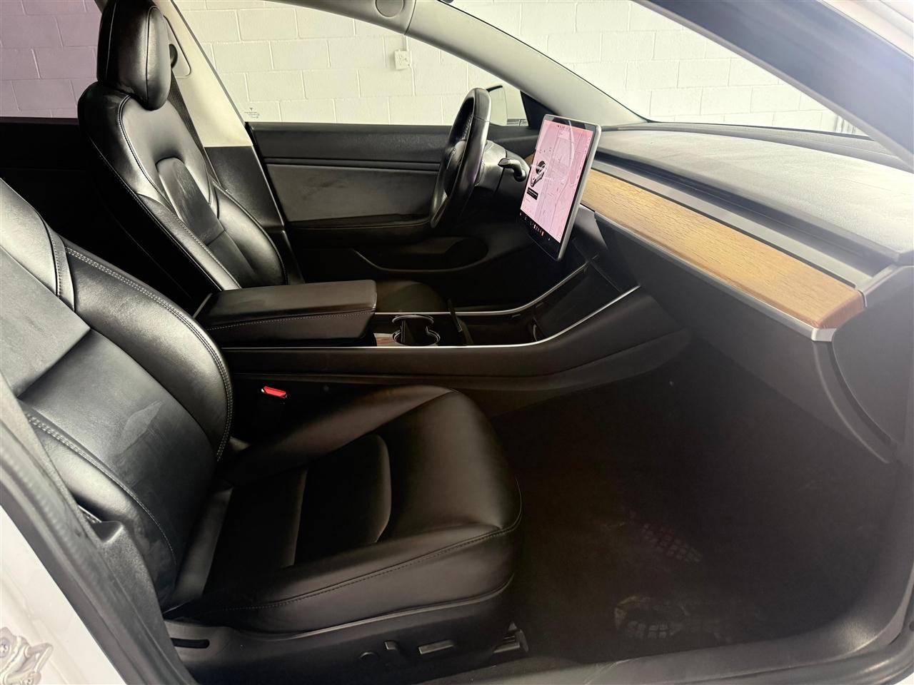 Tesla Model 3 Base 2018