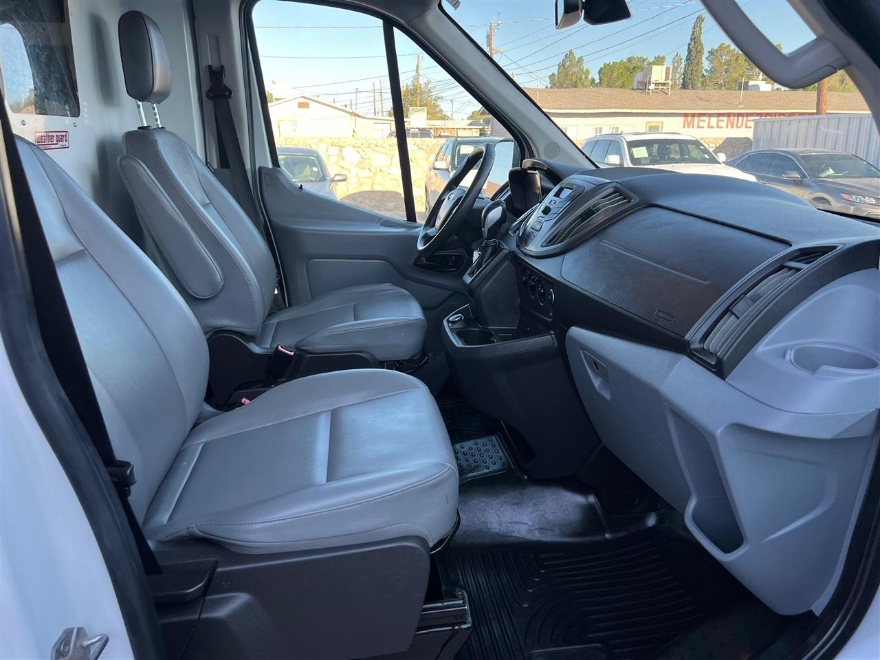 Ford Transit 250 Van High Roof w/Sliding Pass. 148-in. WB 2019