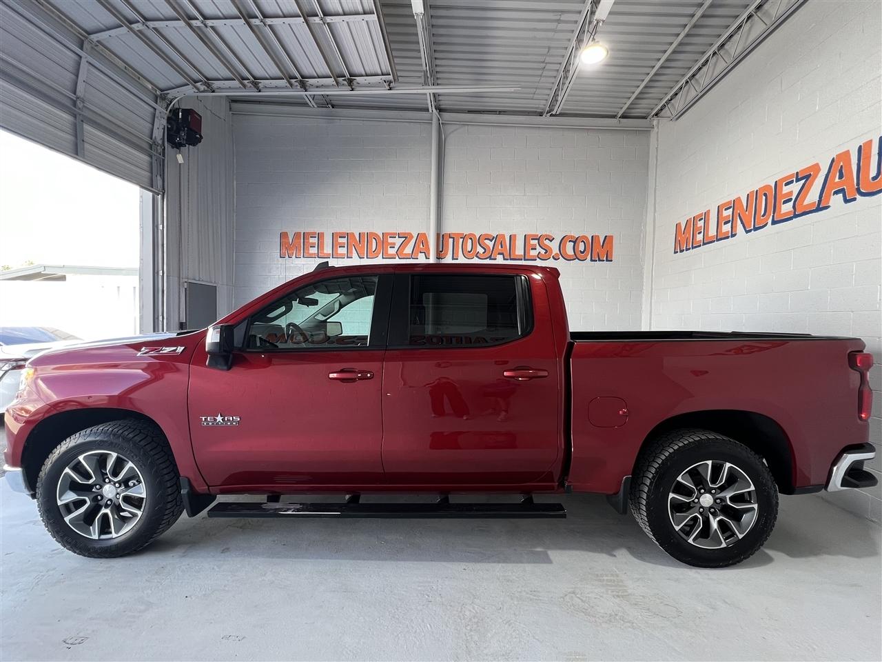 Chevrolet Silverado 1500 LT Crew Cab 4WD 2022