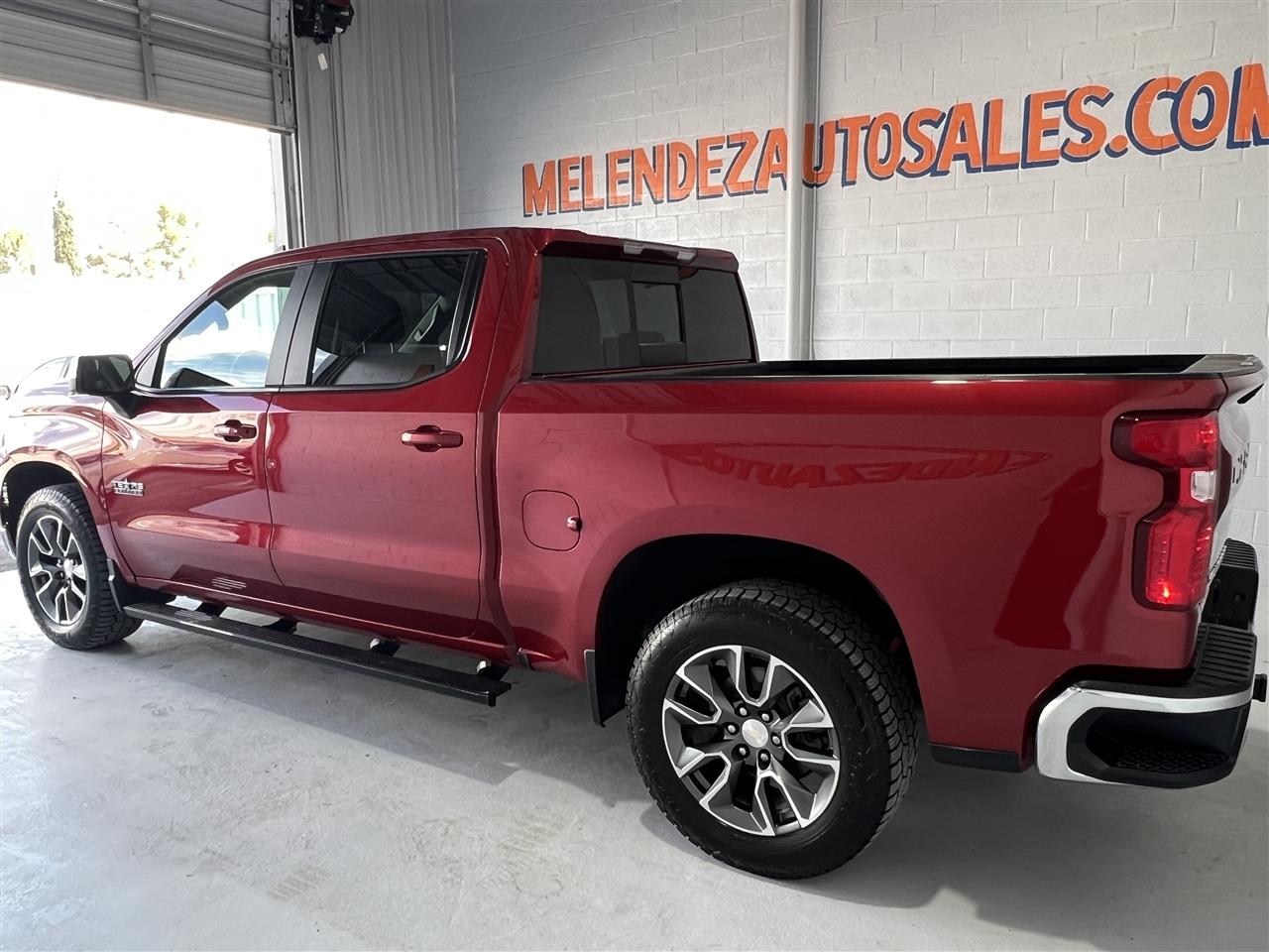 Chevrolet Silverado 1500 LT Crew Cab 4WD 2022